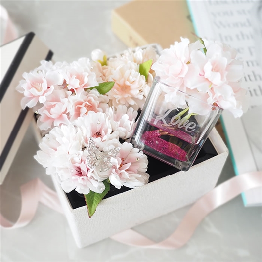 2種の桜ボックスフラワー3